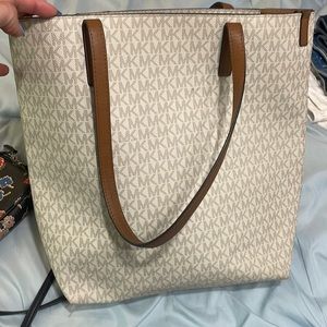 MICHAEL KORS large purse